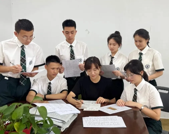 1774923685360907.png 1.png