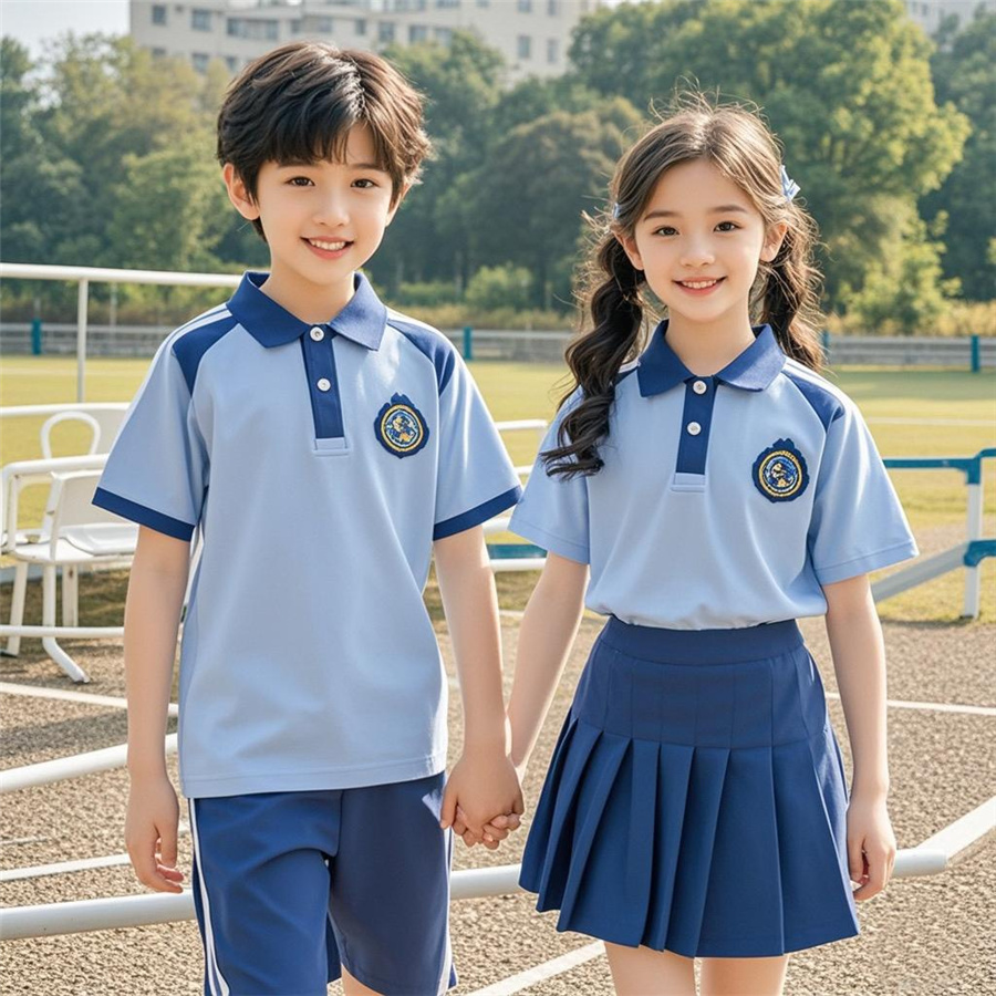 运动风校服